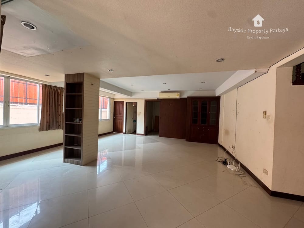 Продается 4-к. дом, 300м², в ЖК «Jomtien», Паттайя 7