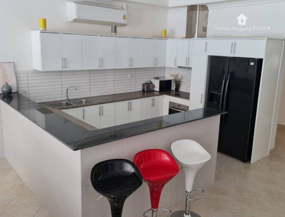 Spacious 7-Bedroom Villa for Sale and Rent in Majestic Residence, Pratumnak 9
