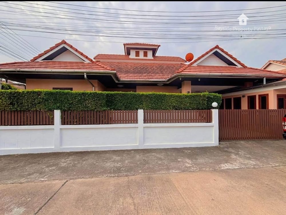 Spacious 7-Bedroom Villa for Sale and Rent in Majestic Residence, Pratumnak 17