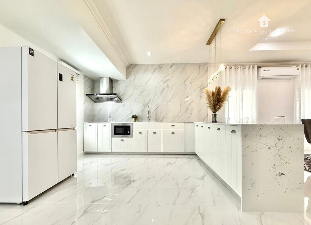 Продаю 3-к. вилла, 300м², 2/2 эт. в КП Harmony Ville 15