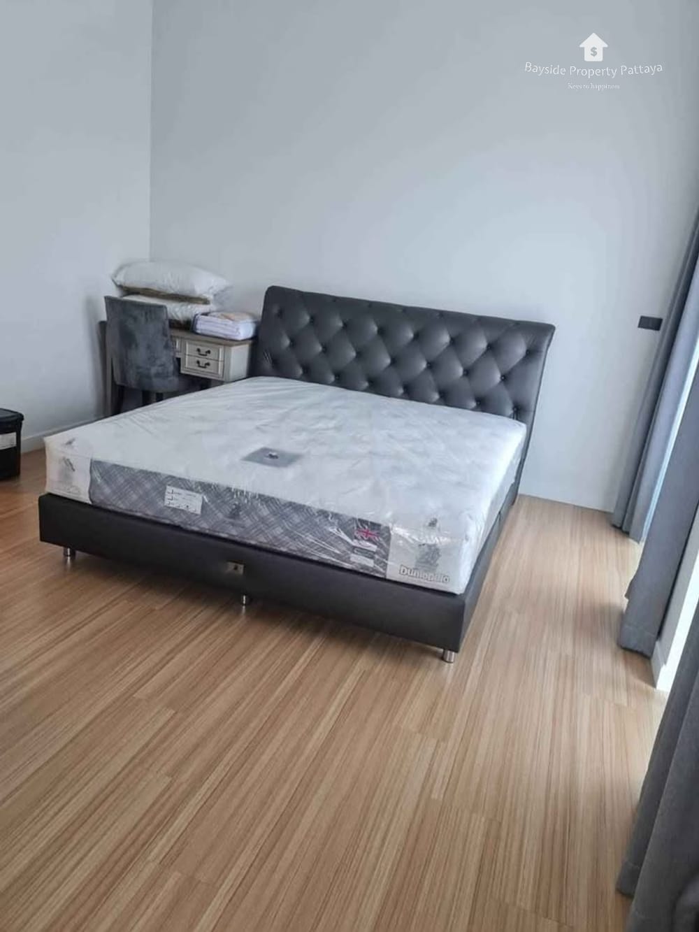 Spacious 4-Bedroom Villa for Sale and Rent in Nong Pla Lai, Pattaya with Air Conditioning 3
