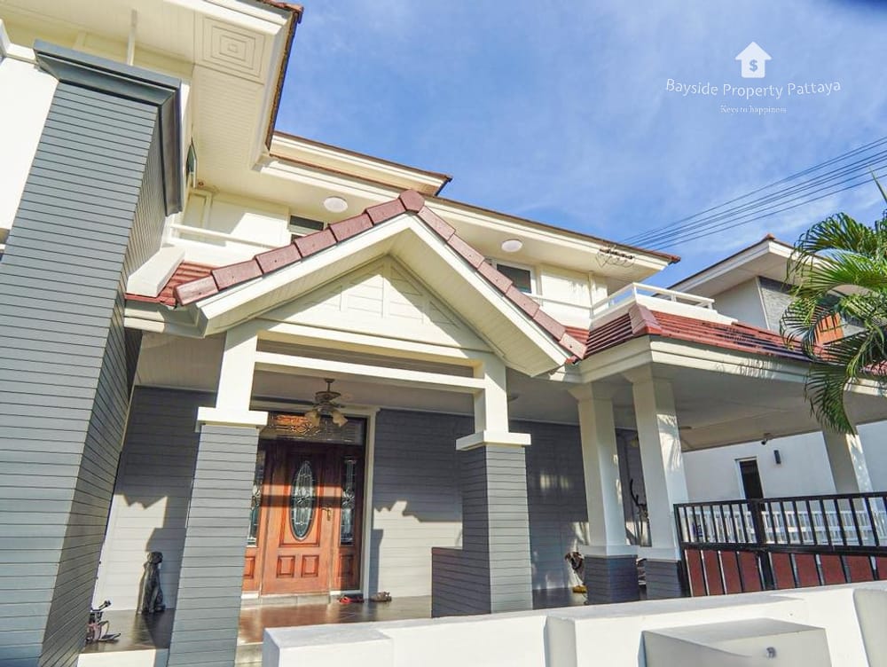 Spacious 5-Bedroom House for Sale in East Pattaya - Pet Friendly with Air Conditioning 3