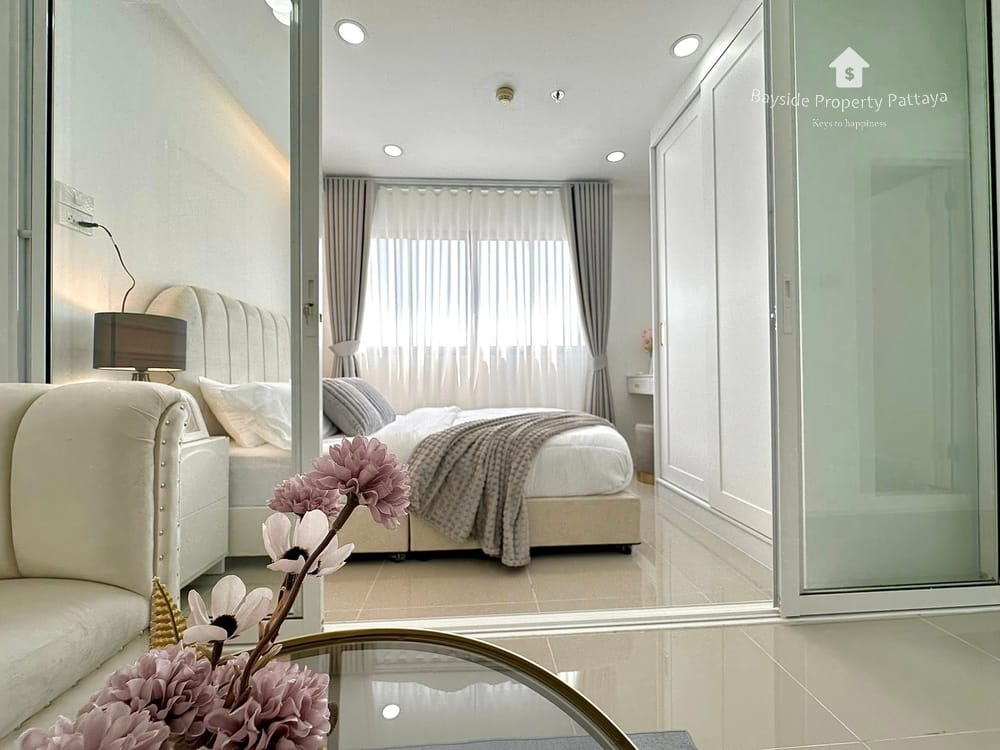 1 Bedroom City View Condo for Sale in Lumpini Condo Town North Pattaya - Sukhumvit 3