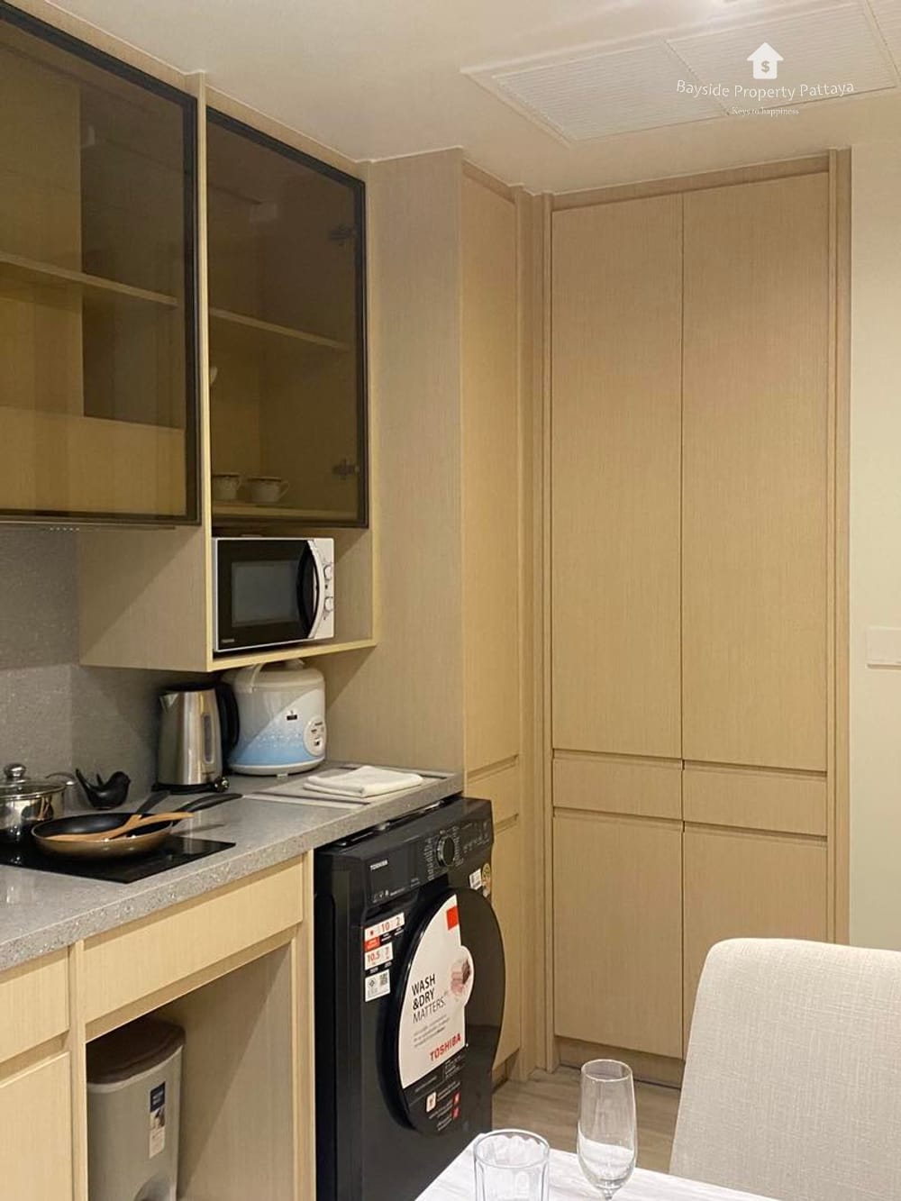 ให้เช่า 1 ห้องนอน คอนโดวิวทะเล ใน อารมณ์ วงศ์อมาตย์ (Arom Wongamat) 6