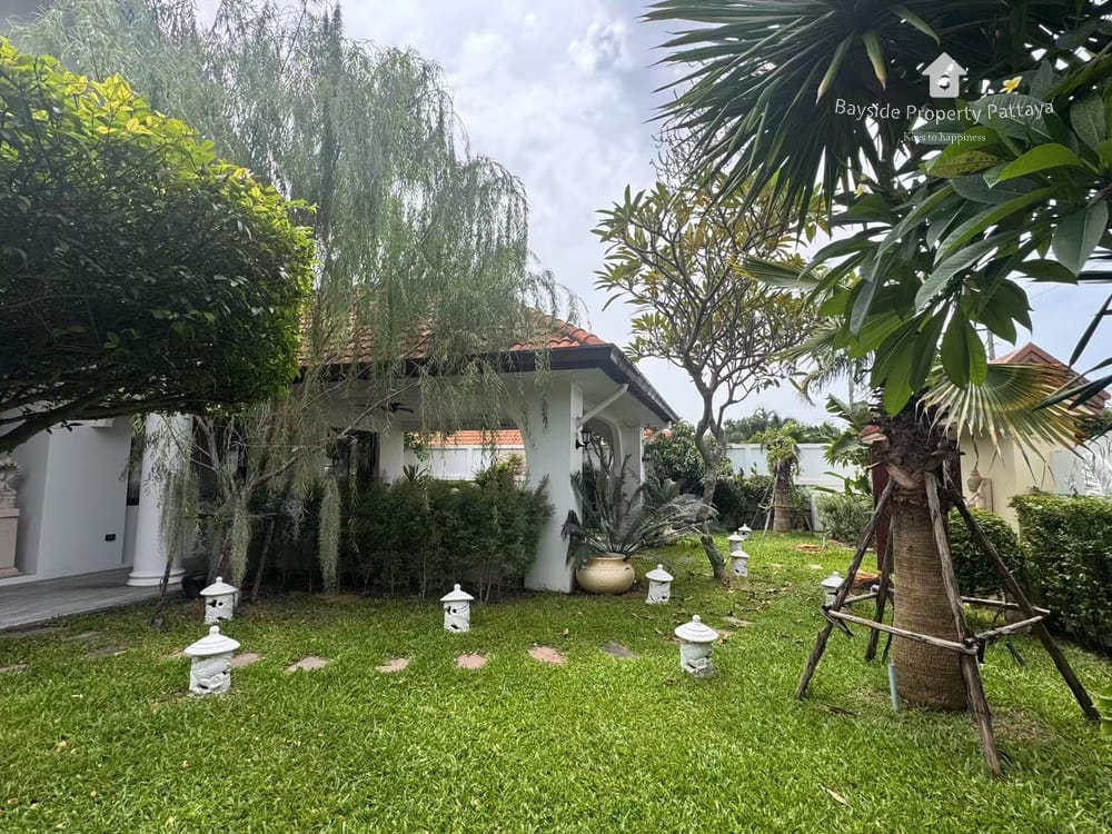 Spacious 3-Bedroom Pool Villa for Sale in East Pattaya - Pet Friendly with Air Conditioning 6