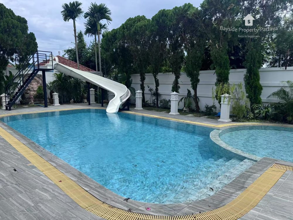 Spacious 3-Bedroom Pool Villa for Sale in East Pattaya - Pet Friendly with Air Conditioning 8