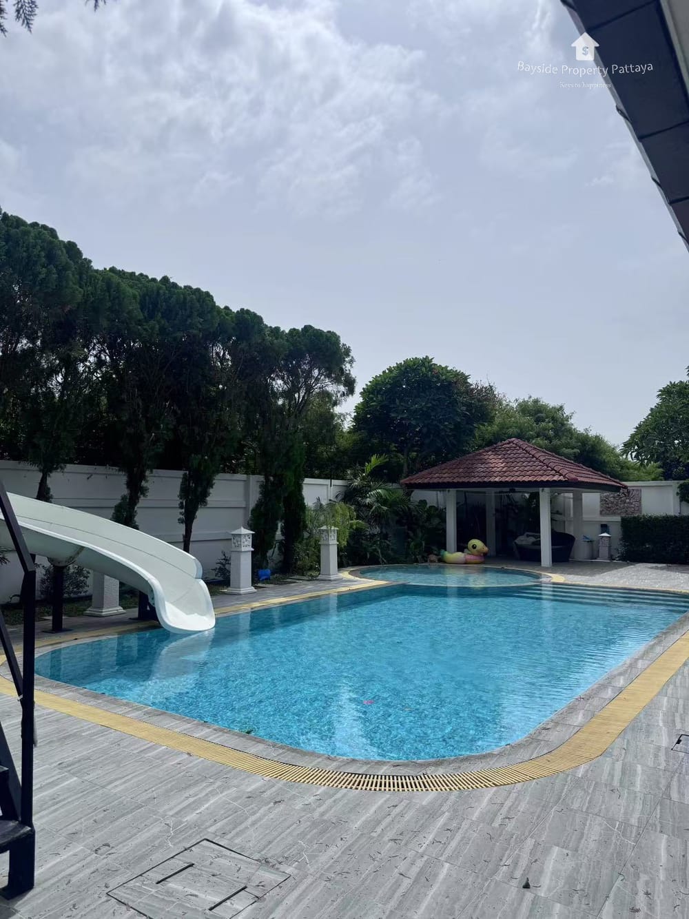 Spacious 3-Bedroom Pool Villa for Sale in East Pattaya - Pet Friendly with Air Conditioning 16