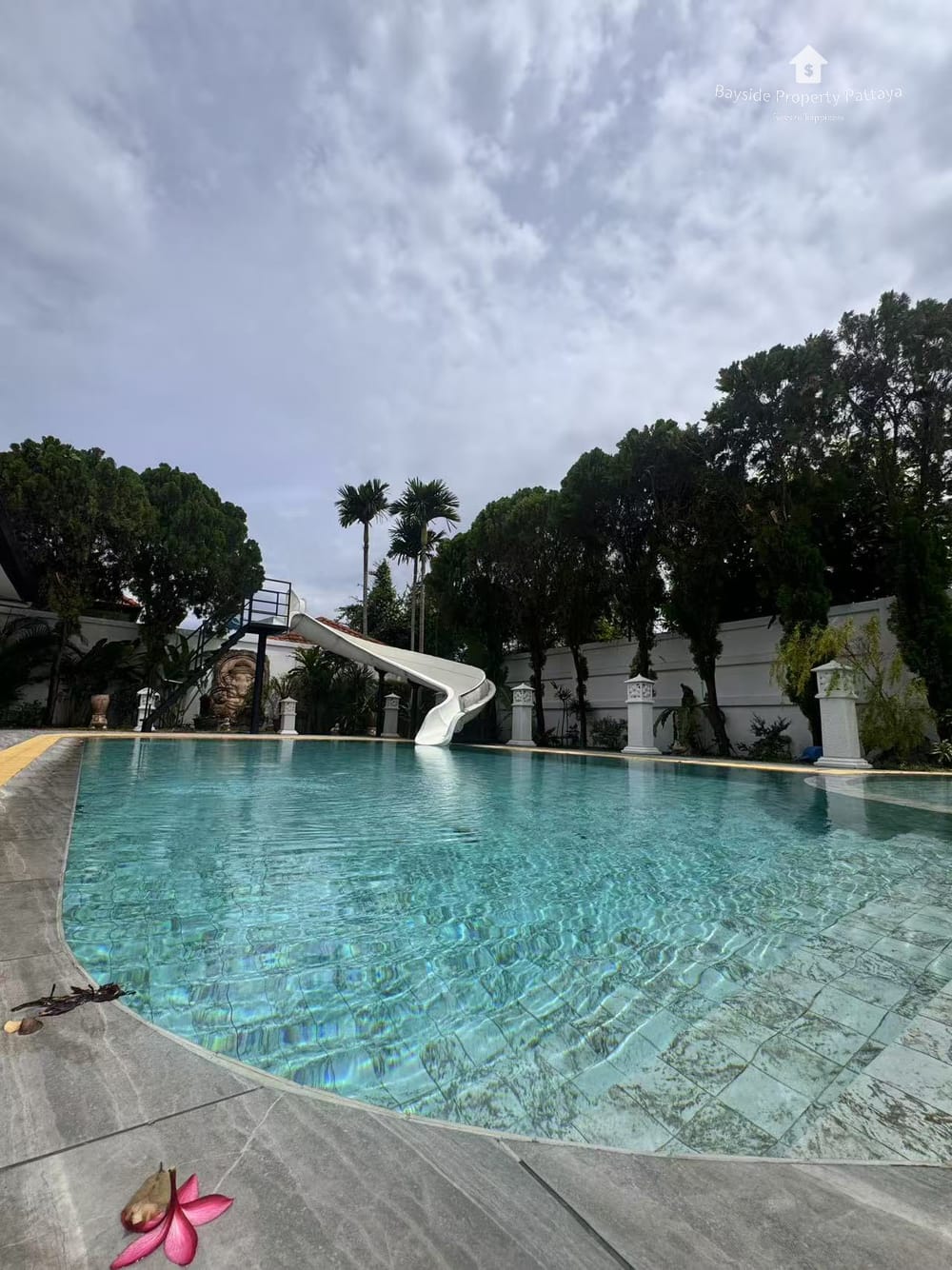 Spacious 3-Bedroom Pool Villa for Sale in East Pattaya - Pet Friendly with Air Conditioning 19