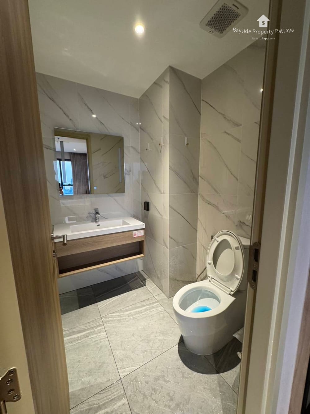 Luxury 1-Bedroom Condo with Sea View at ONCE PATTAYA 21