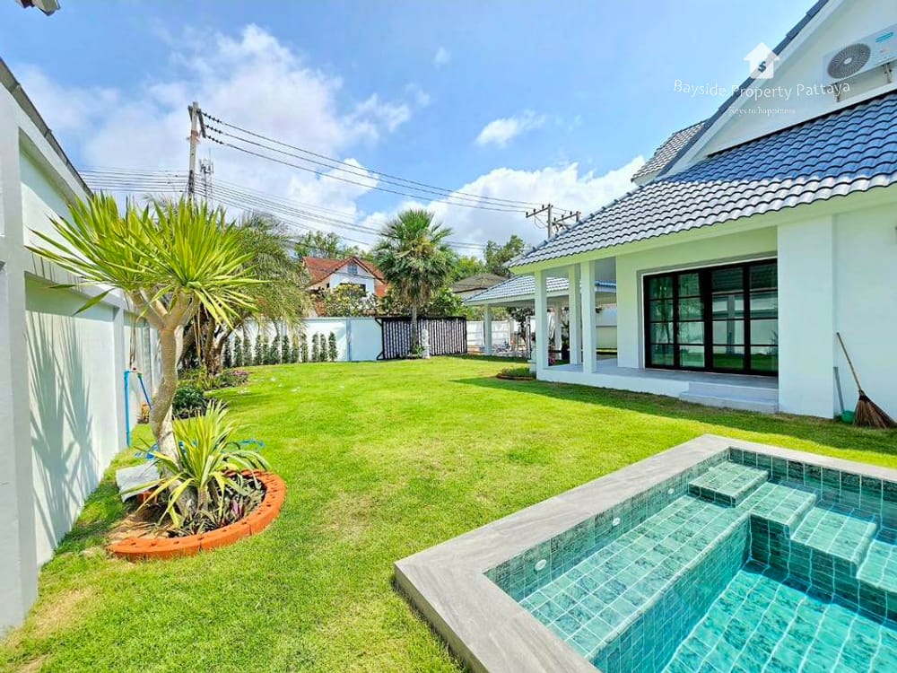 Spacious 4-Bedroom House for Sale with Air Conditioning in East Pattaya 4