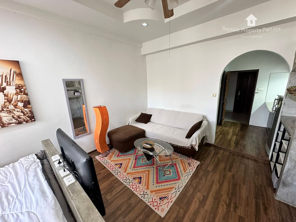 Studio for Sale in Thepthip Mansion - City View in Pratumnak, Pattaya 5