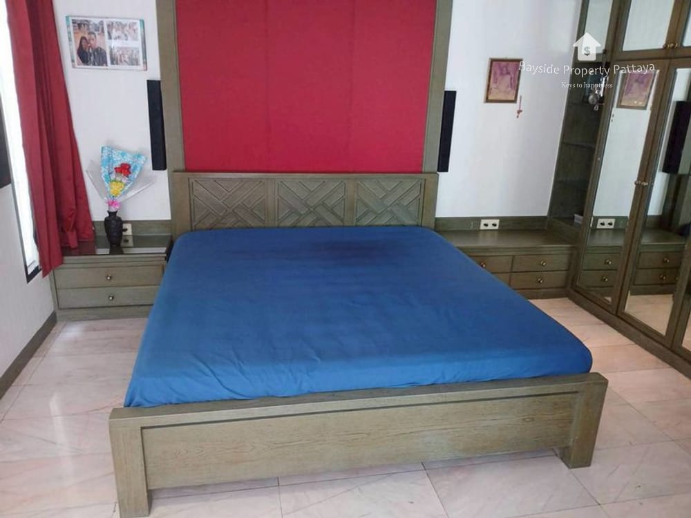 Baan Rimpha: Strandnahe 3-Zimmer-Maisonette zum Verkauf am Wongamat Beach 11