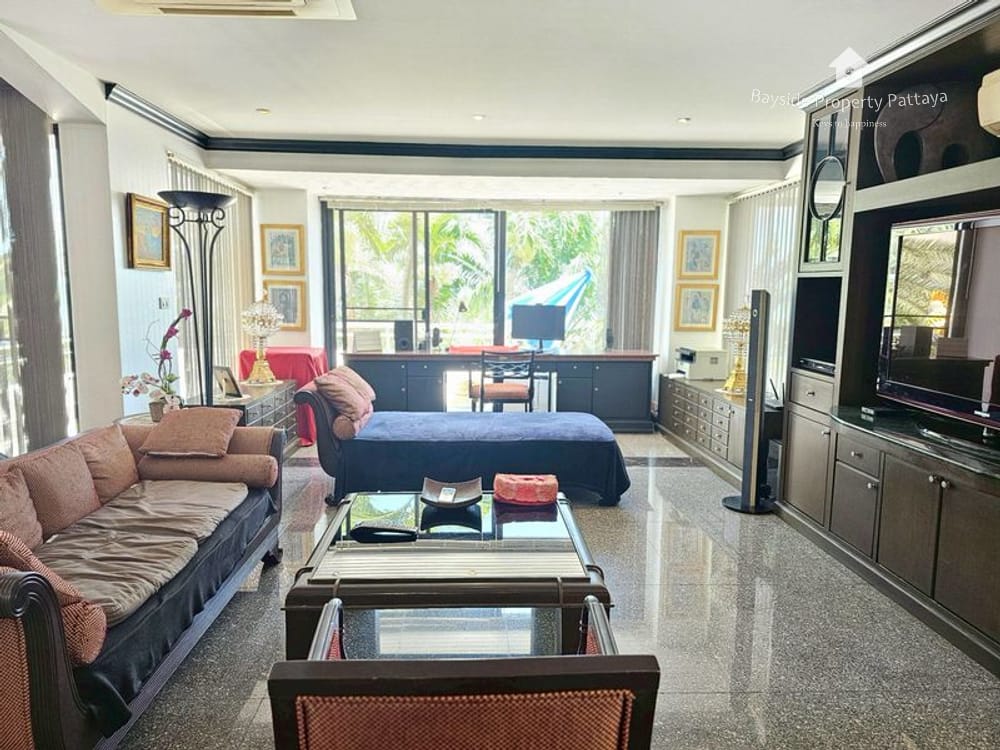 Baan Rimpha: Strandnahe 3-Zimmer-Maisonette zum Verkauf am Wongamat Beach 2