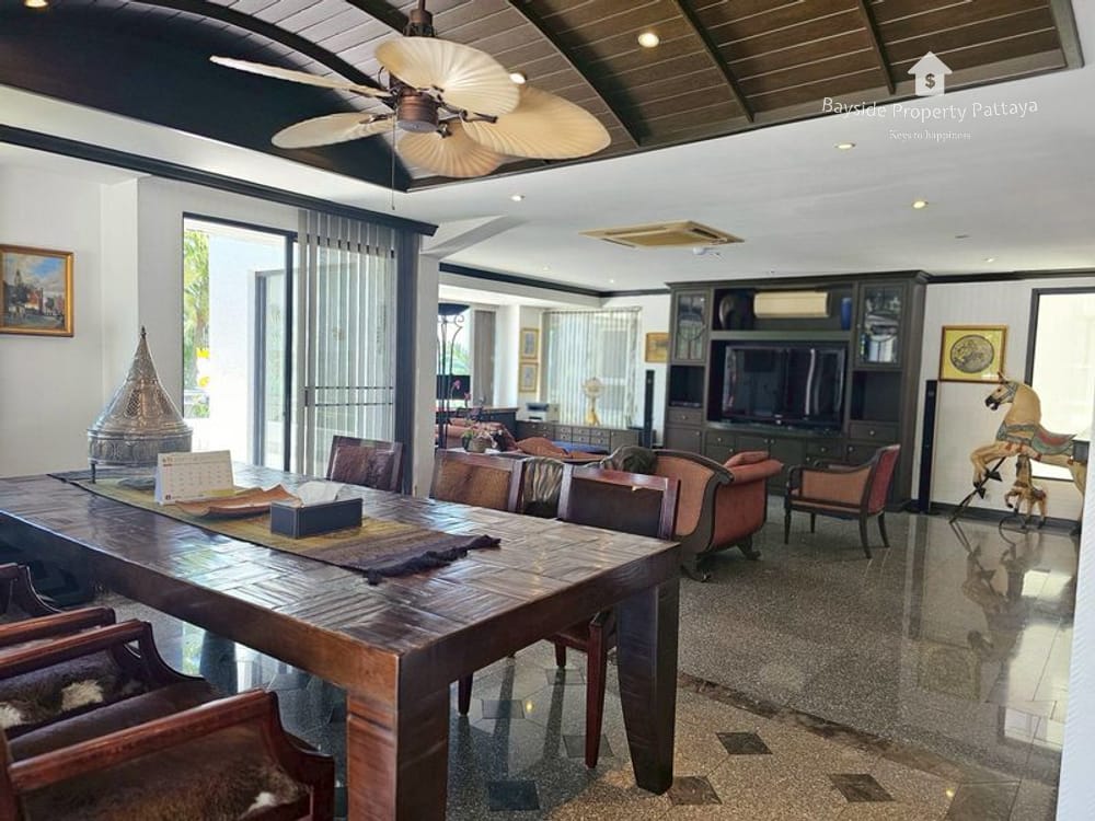 Baan Rimpha: Strandnahe 3-Zimmer-Maisonette zum Verkauf am Wongamat Beach 7