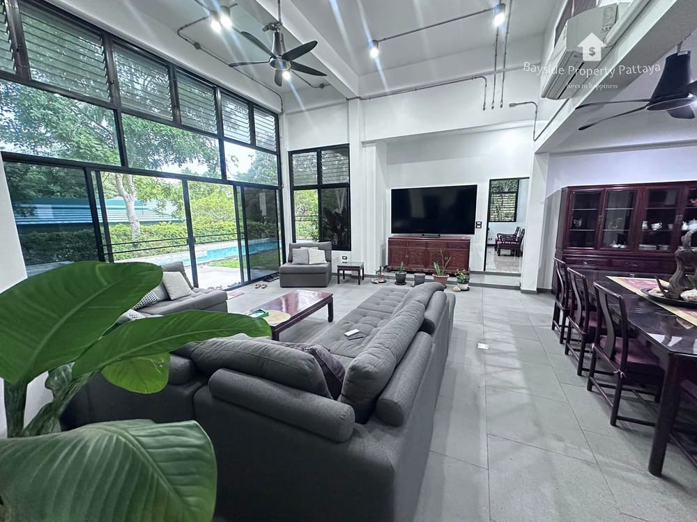 Großzügige 4-Schlafzimmer Pool-Villa in Bang Saray, Pattaya – Haustierfreundlich & Klimatisiert 8