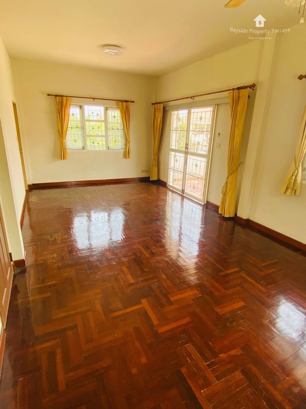 3-Bedroom Detached House for Rent in Pattaya Park Hill 4, Nong Pla Lai - Pet Friendly with Air Conditioning 11