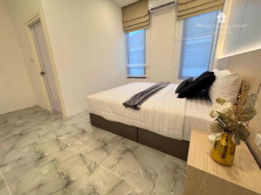Spacious 3-Bedroom Detached House for Sale in East Pattaya - Pet Friendly with Air Conditioning 18