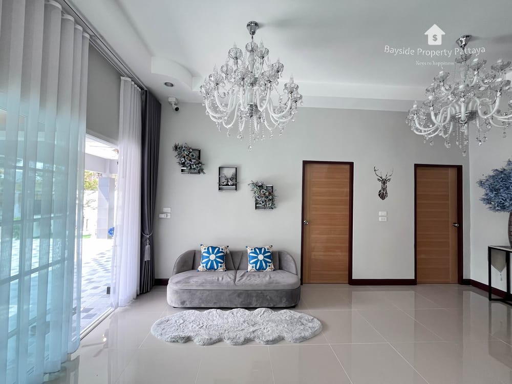3-Bedroom Detached House for Sale in Pornthep Garden Ville 6, Nong Pla Lai, Pattaya with City View 4