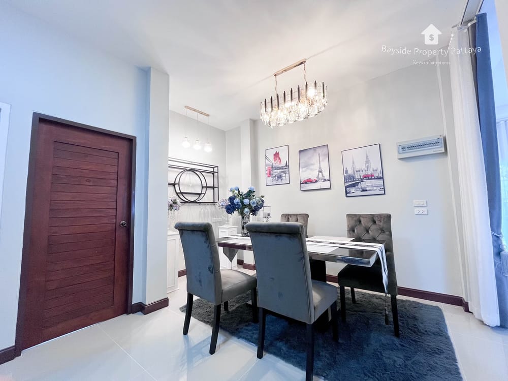 3-Bedroom Detached House for Sale in Pornthep Garden Ville 6, Nong Pla Lai, Pattaya with City View 9