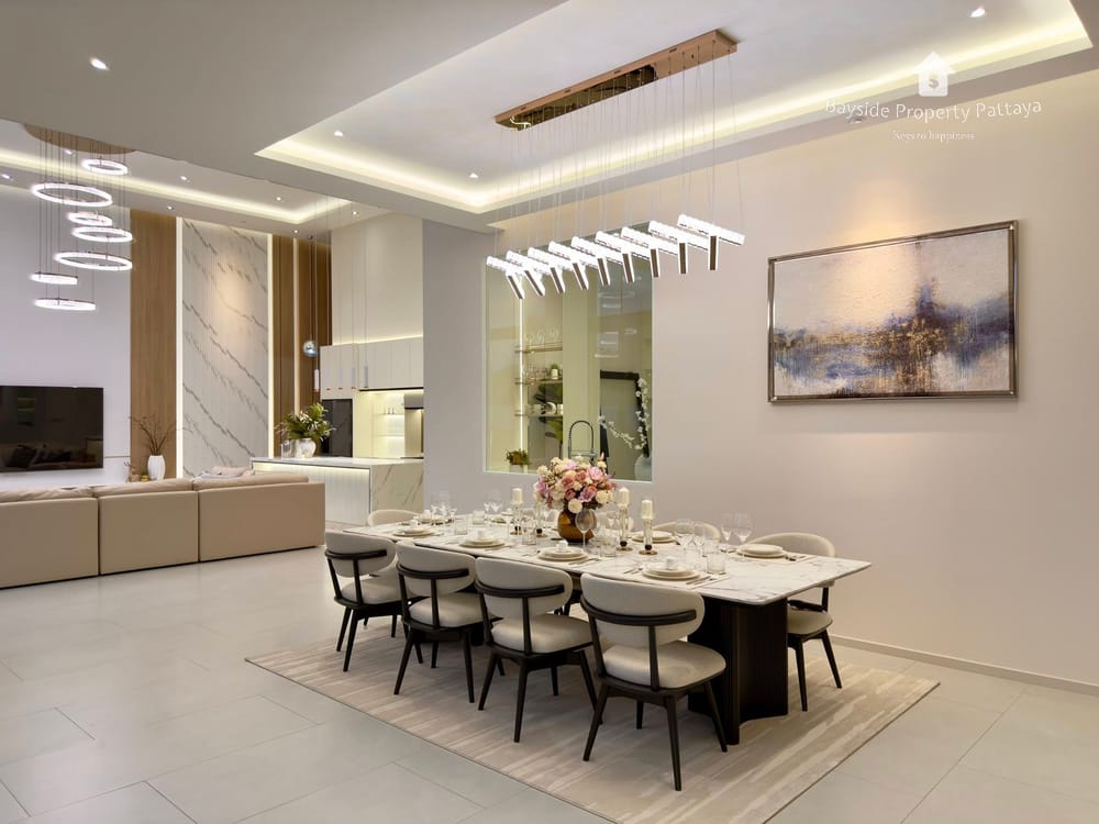 Modern 4-Bedroom Pool Villa for Sale in Nong Pla Lai, Pattaya - Pet Friendly with Air Conditioning 3