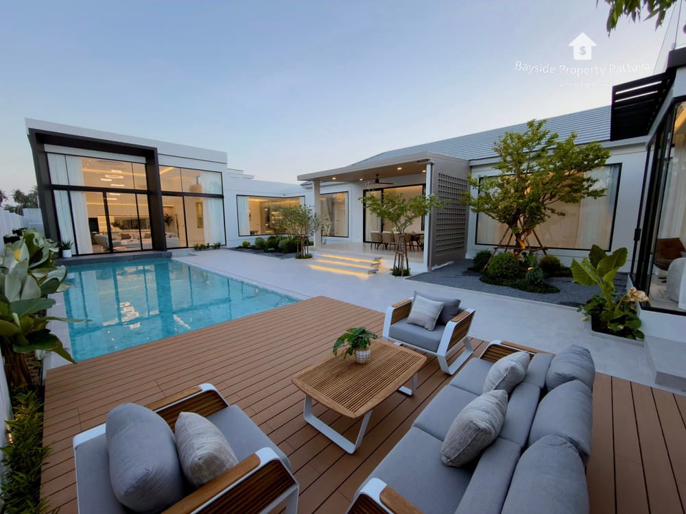 Modern 4-Bedroom Pool Villa for Sale in Nong Pla Lai, Pattaya - Pet Friendly with Air Conditioning 7