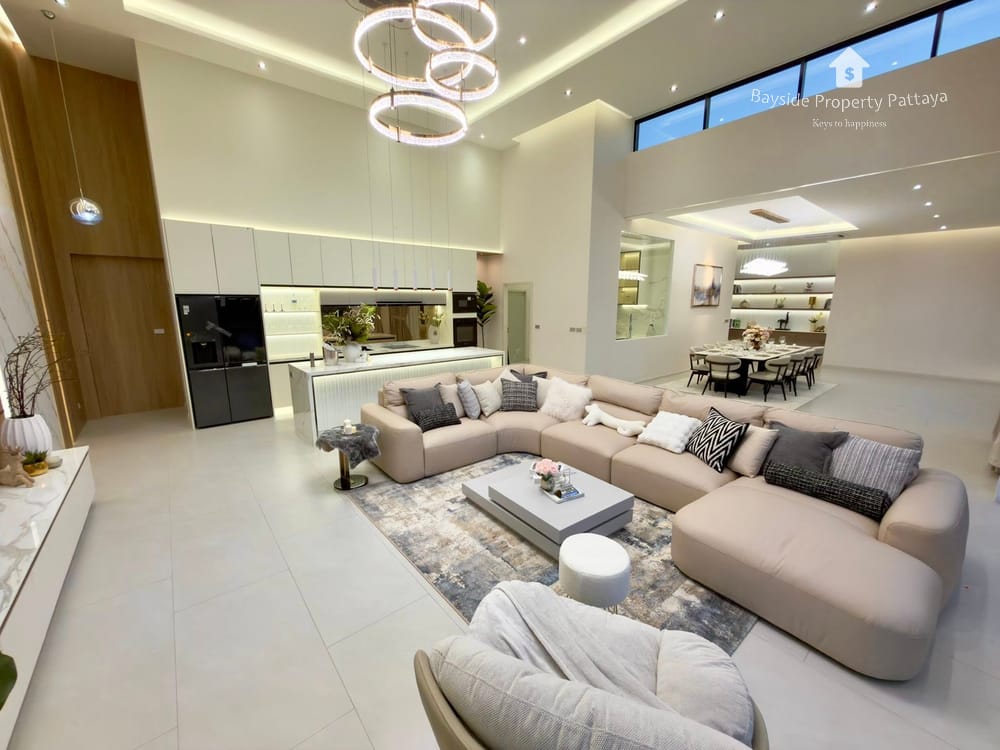 Modern 4-Bedroom Pool Villa for Sale in Nong Pla Lai, Pattaya - Pet Friendly with Air Conditioning 17