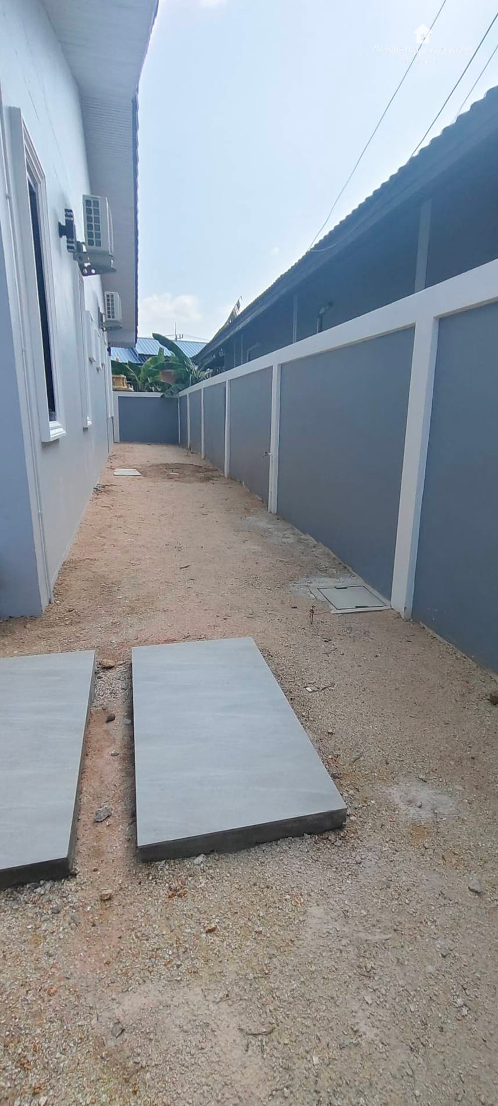 Spacious 3-Bedroom Detached House for Sale in East Pattaya - Pet Friendly with Air Conditioning 8