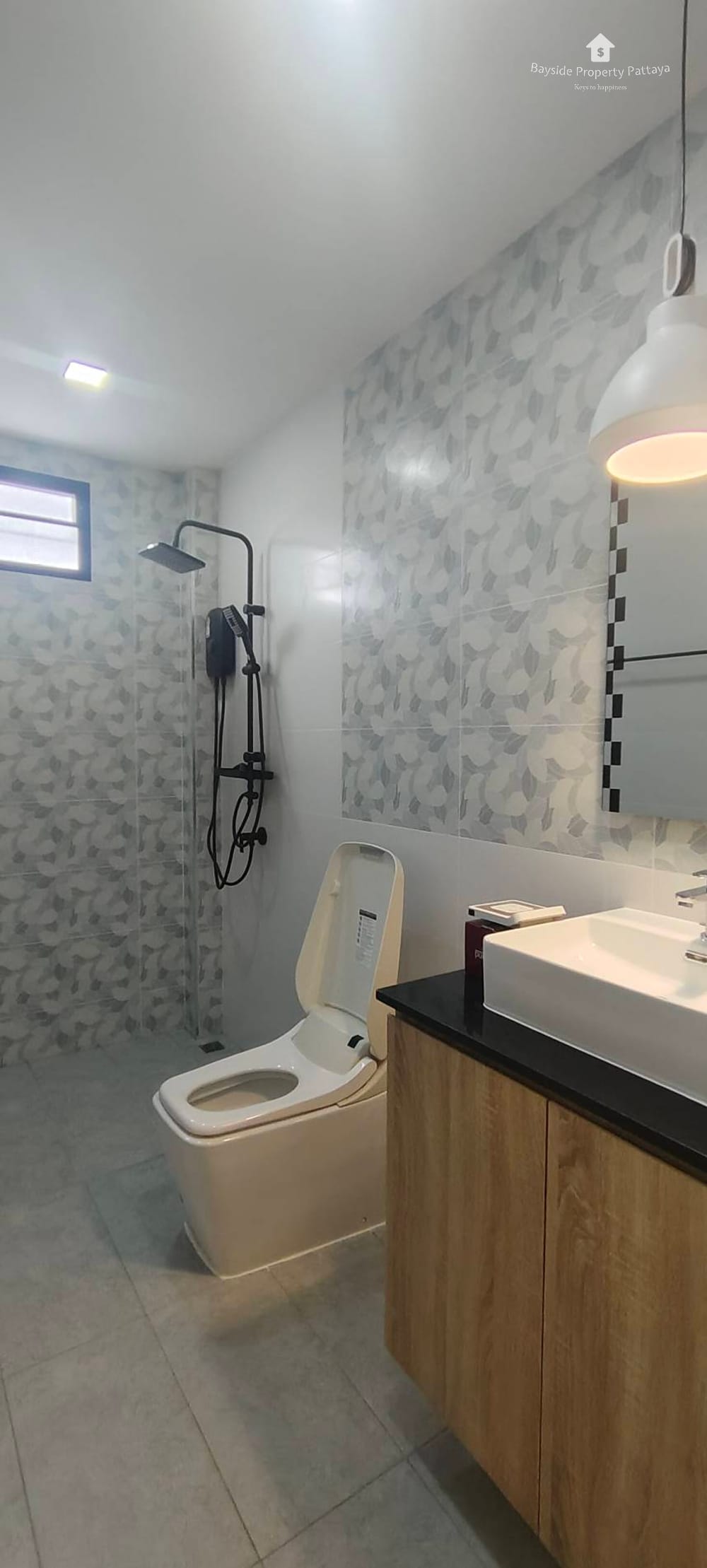 Spacious 3-Bedroom Detached House for Sale in East Pattaya - Pet Friendly with Air Conditioning 28
