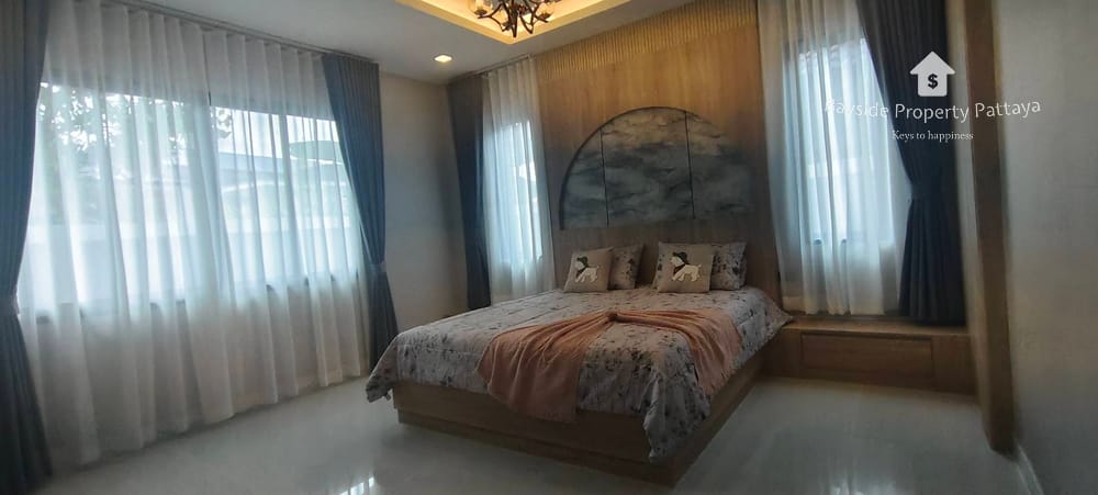 Spacious 3-Bedroom Detached House for Sale in East Pattaya - Pet Friendly with Air Conditioning 31