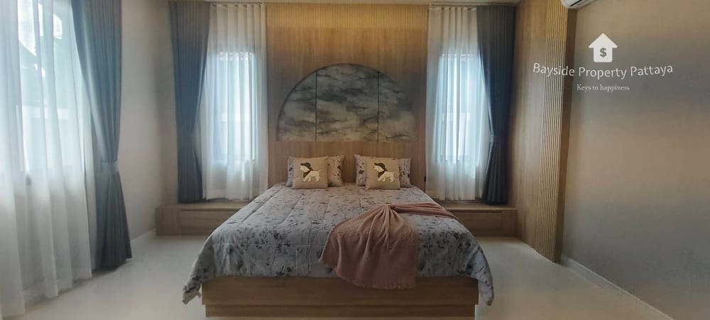 Spacious 3-Bedroom Detached House for Sale in East Pattaya - Pet Friendly with Air Conditioning 32