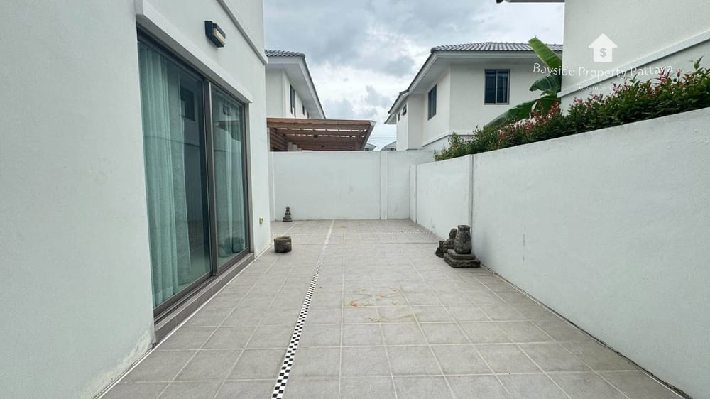 Geräumiges Einfamilienhaus mit 4 Schlafzimmern in Nong Pla Lai, Pattaya – Stadtblick & Gartenoase 14