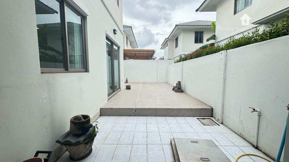 Geräumiges Einfamilienhaus mit 4 Schlafzimmern in Nong Pla Lai, Pattaya – Stadtblick & Gartenoase 15