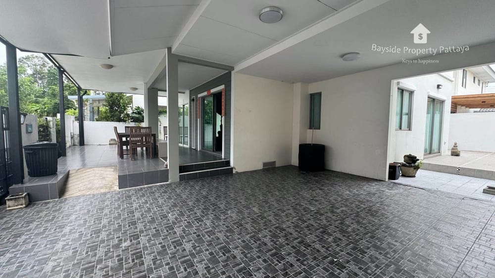 Geräumiges Einfamilienhaus mit 4 Schlafzimmern in Nong Pla Lai, Pattaya – Stadtblick & Gartenoase 3