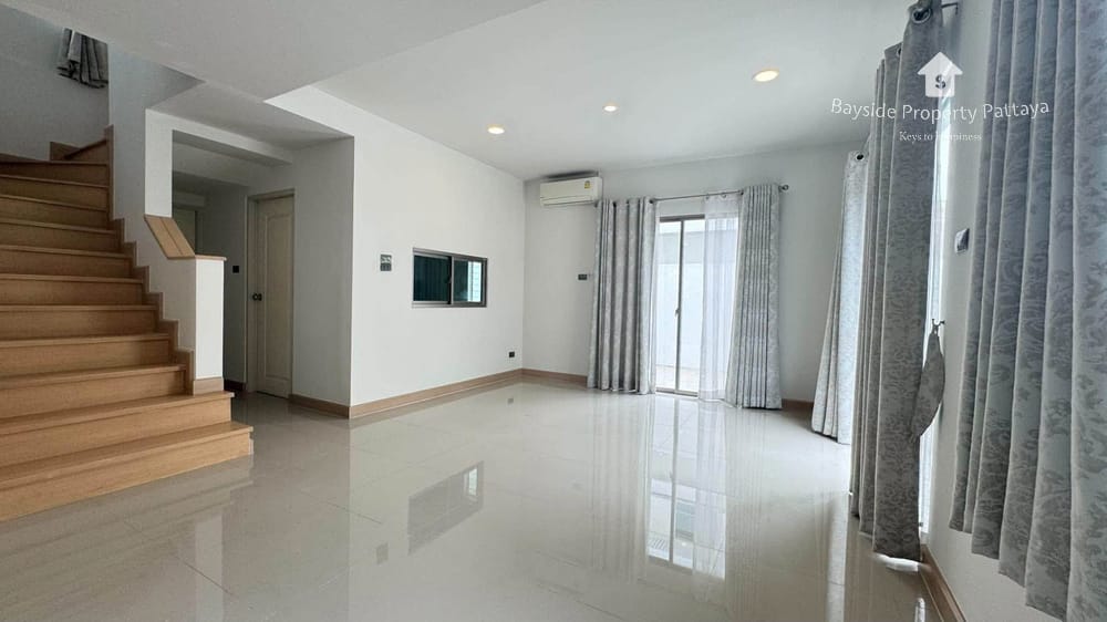 Geräumiges Einfamilienhaus mit 4 Schlafzimmern in Nong Pla Lai, Pattaya – Stadtblick & Gartenoase 5