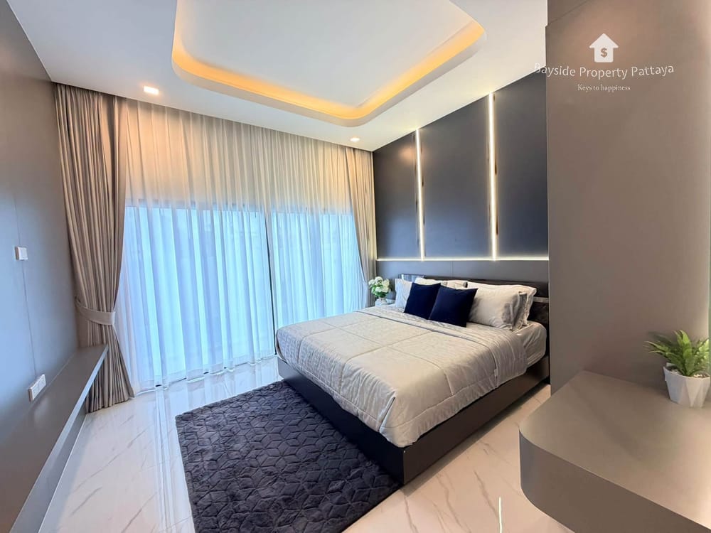 Großzügige Poolvilla mit 3 Schlafzimmern in Ost-Pattaya zu verkaufen – Stadtblick und Klimaanlage 17