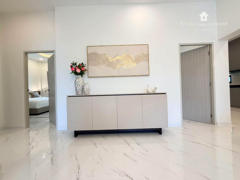 Großzügige Poolvilla mit 3 Schlafzimmern in Ost-Pattaya zu verkaufen – Stadtblick und Klimaanlage 25