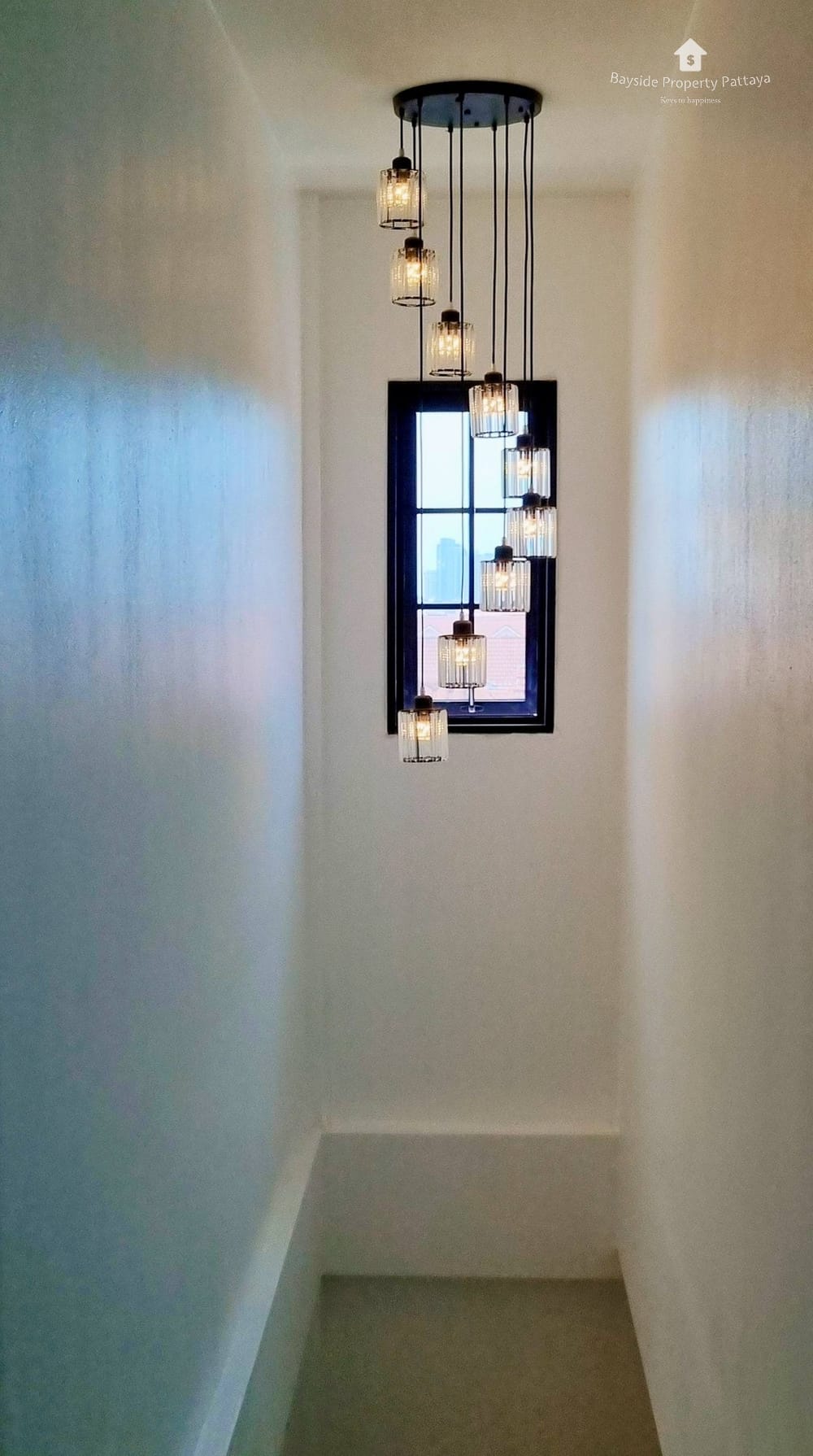 Spacious 3-Bedroom Townhouse for Sale in East Pattaya - Pet Friendly with Air Conditioning 10