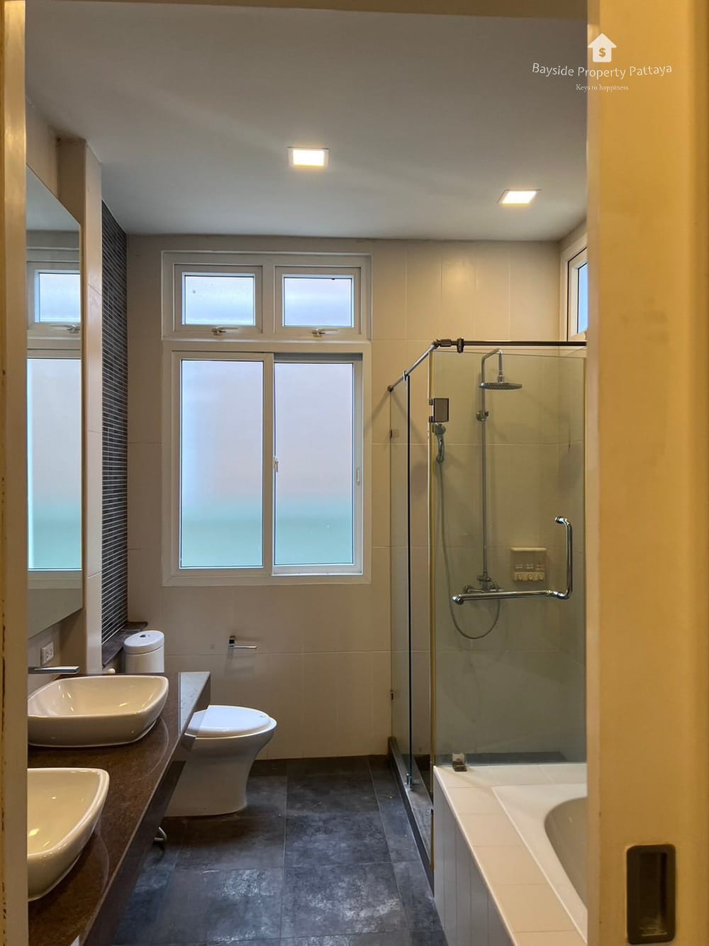 Spacious 3-Bedroom Detached House for Rent in Sirisa 16, East Pattaya 9