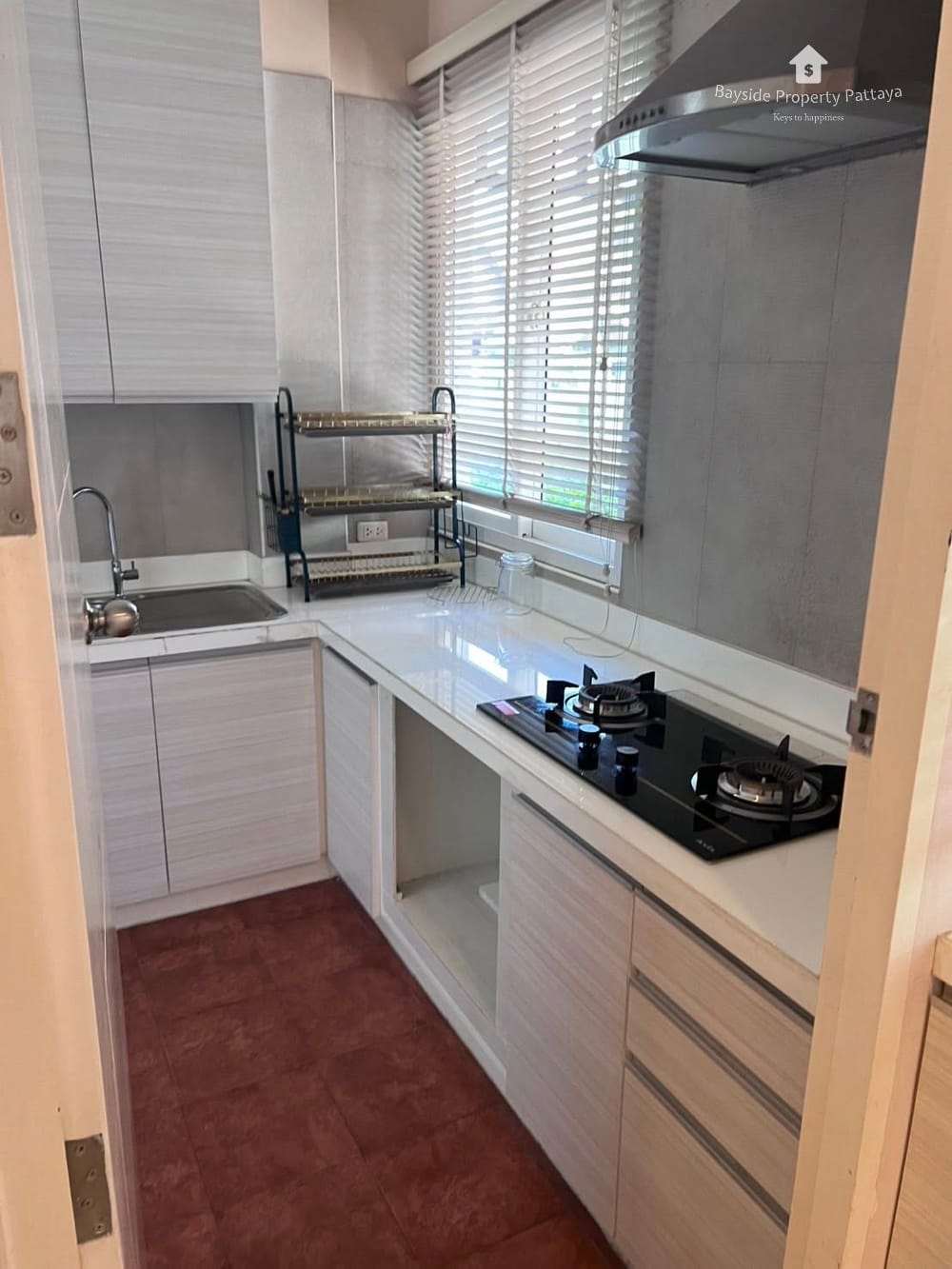 Spacious 3-Bedroom Detached House for Rent in Sirisa 16, East Pattaya 16