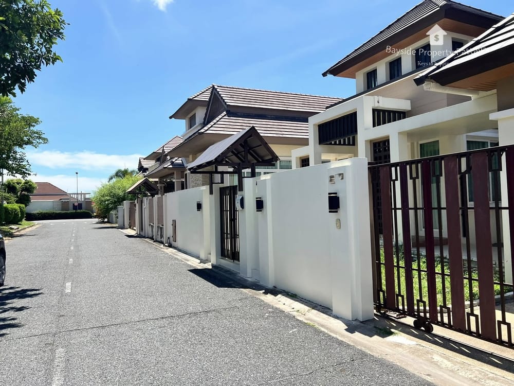 Spacious 3-Bedroom Detached House for Rent in Sirisa 16, East Pattaya 21