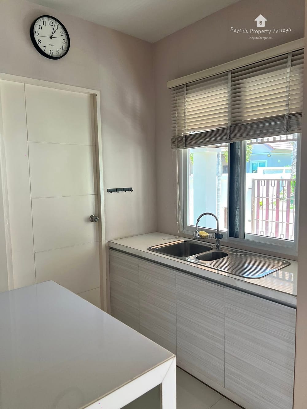 Spacious 3-Bedroom Detached House for Rent in Sirisa 16, East Pattaya 36