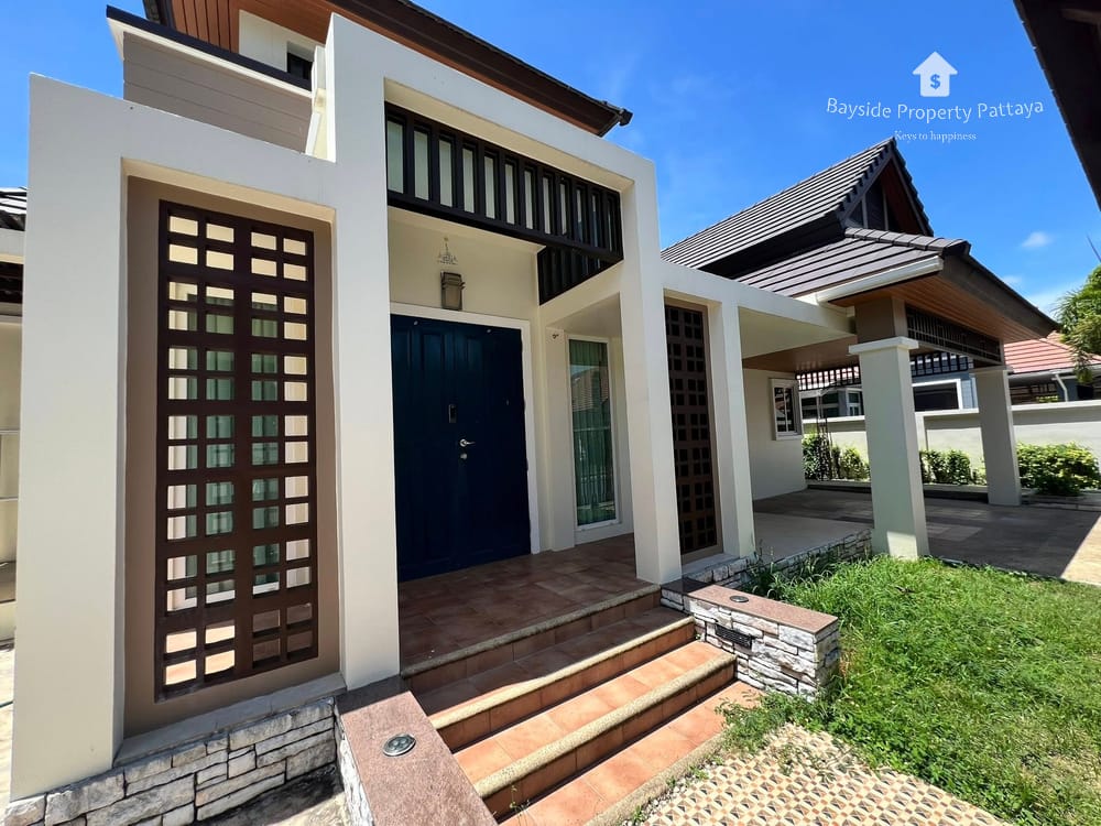 Spacious 3-Bedroom Detached House for Rent in Sirisa 16, East Pattaya 38