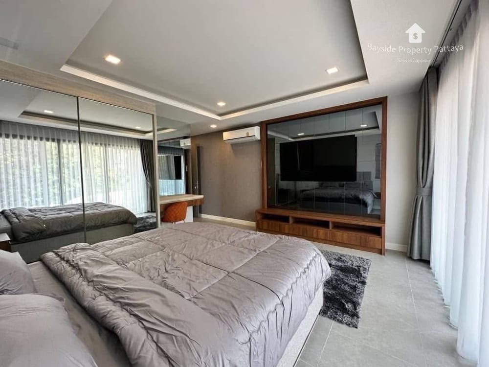 Продаю 5-к. виллу, 300м², 2/2 эт. в ЖК Jomtien Pool Villas 11