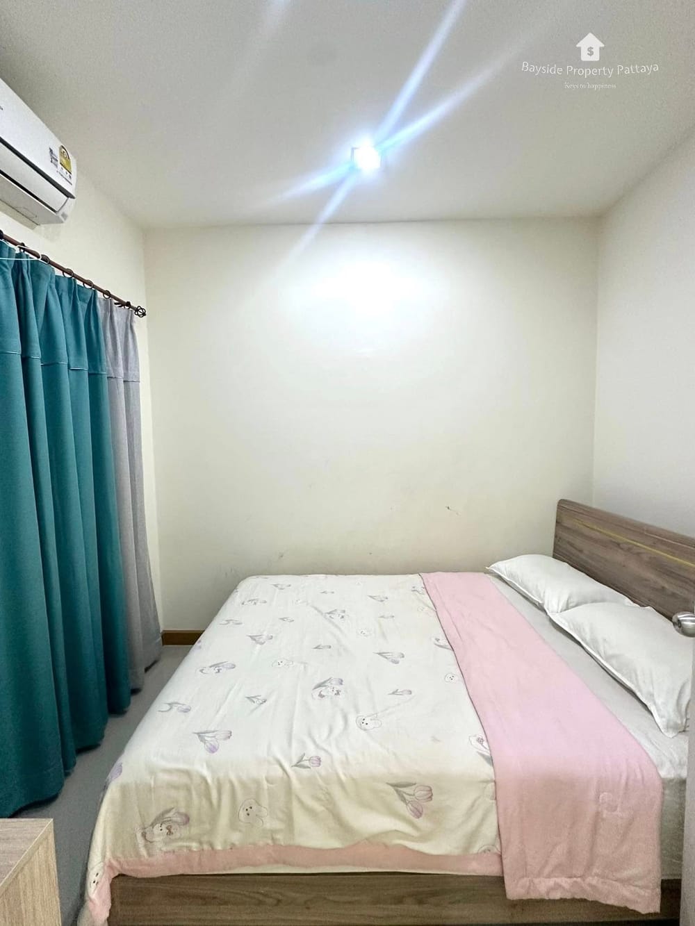 Spacious 4-Bedroom House for Sale in East Pattaya with City View and Air Conditioning 11