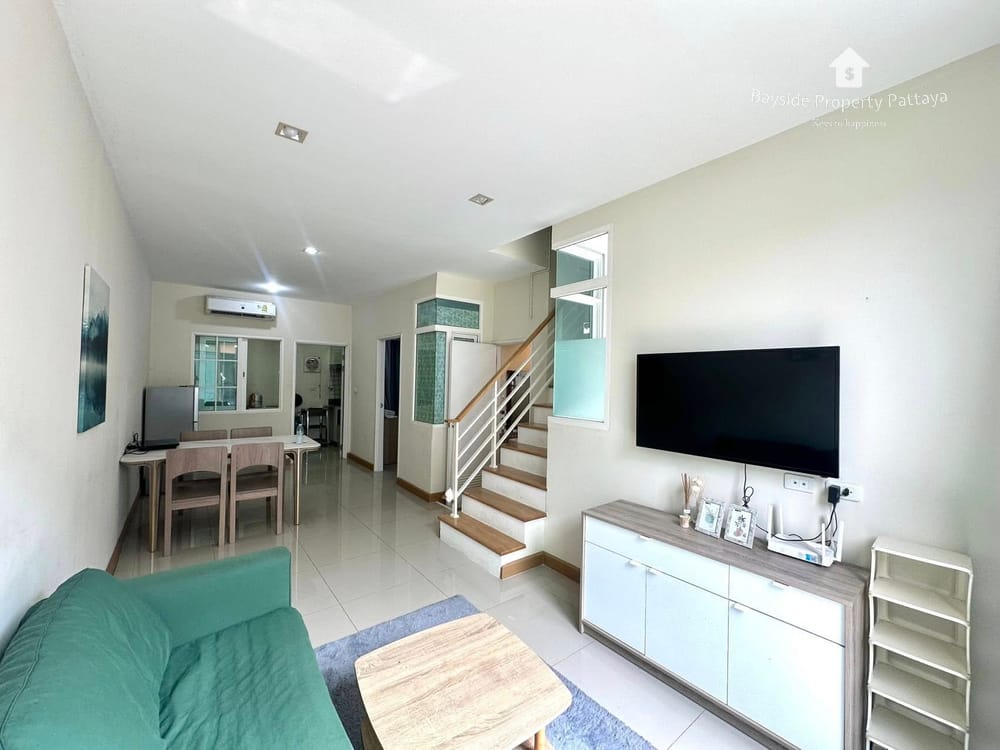 Spacious 4-Bedroom House for Sale in East Pattaya with City View and Air Conditioning 5