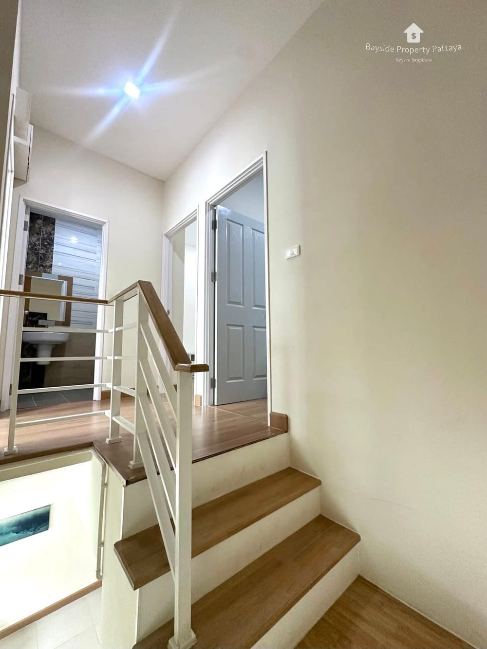 Spacious 4-Bedroom House for Sale in East Pattaya with City View and Air Conditioning 9
