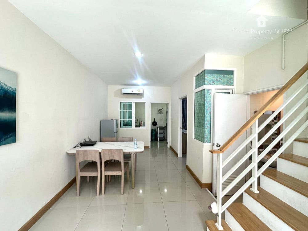 Spacious 4-Bedroom House for Sale in East Pattaya with City View and Air Conditioning 10