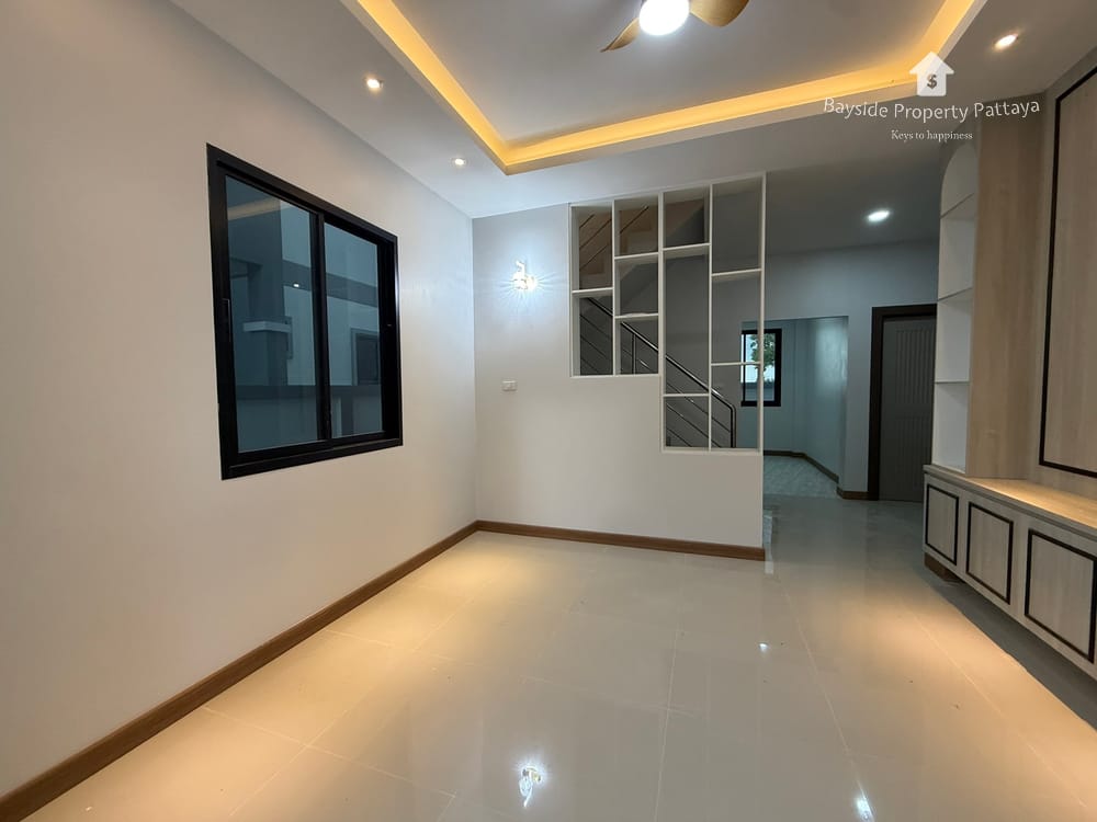 ขาย 4 ห้องนอน บ้าน ใน หนองปลาไหล, พัทยา 3