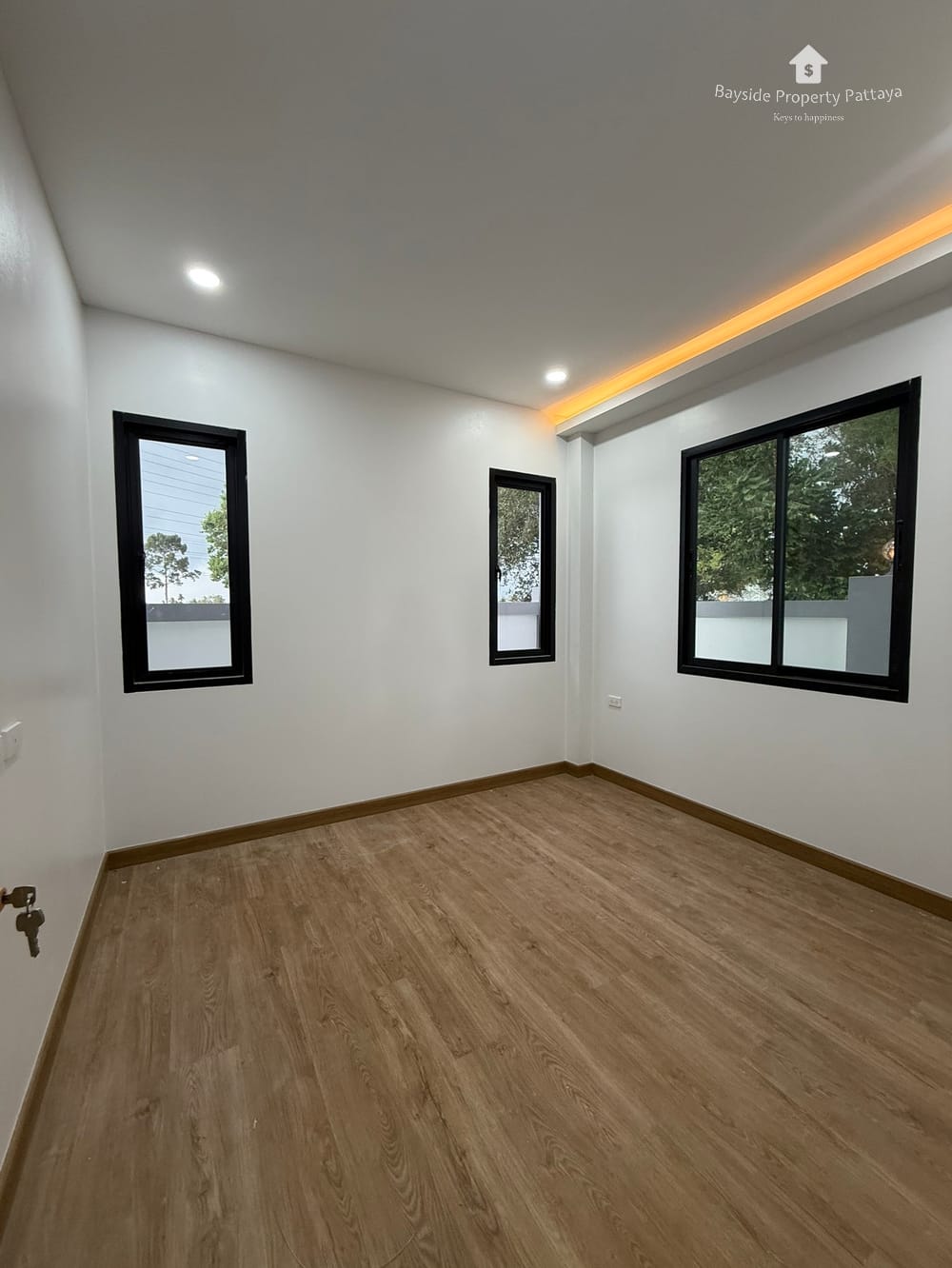 ขาย 4 ห้องนอน บ้าน ใน หนองปลาไหล, พัทยา 11