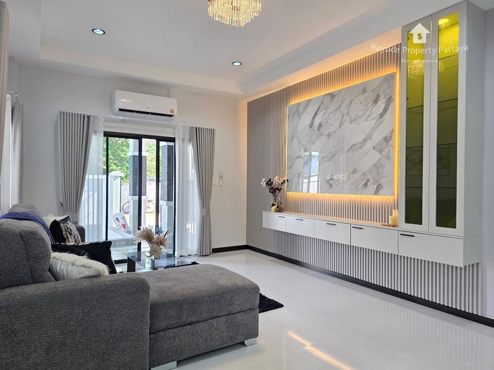 Spacious 3-Bedroom Detached House for Sale in East Pattaya - Pet Friendly with Air Conditioning 11